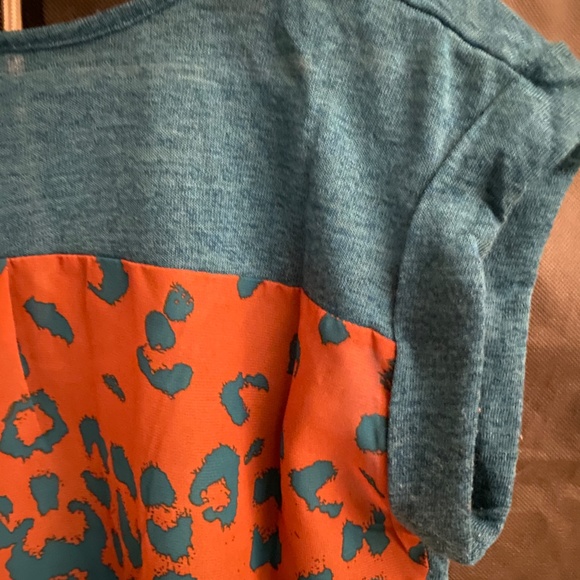 Xhilaration Blue S/S T-shirt with Organza Orange Blue Graphic Back Size Small - Picture 6 of 11
